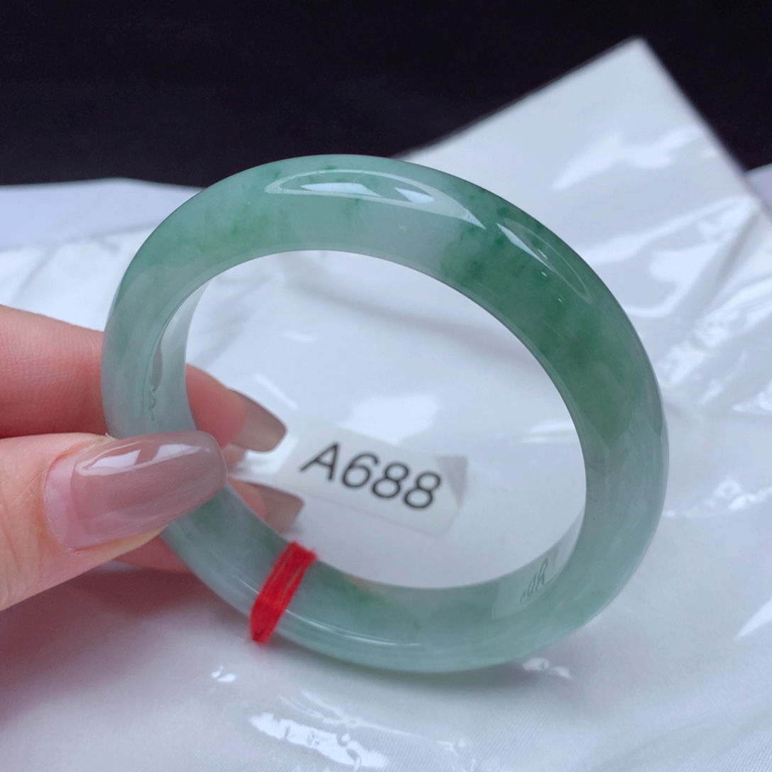 翡翠手镯未镶嵌手镯53