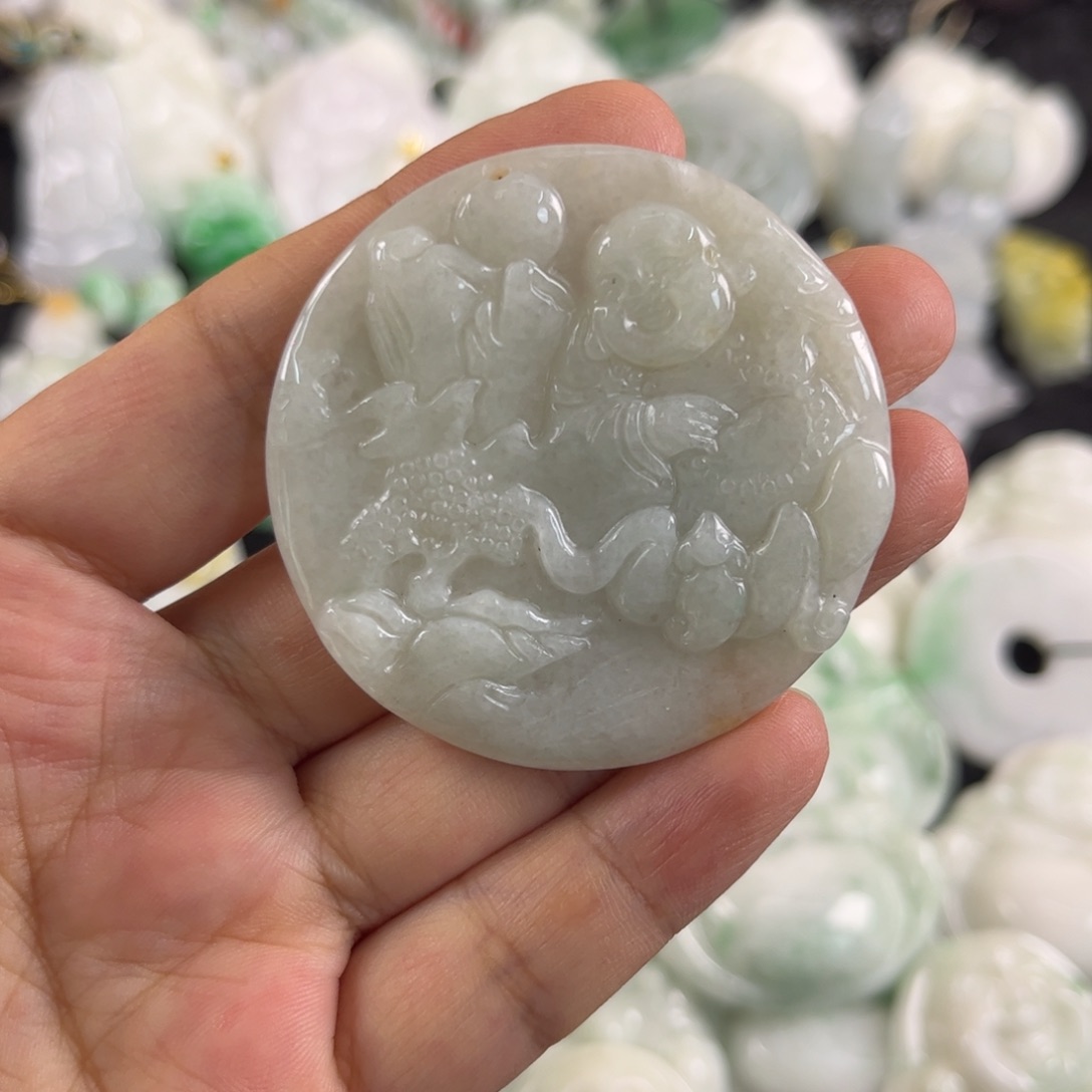 吊坠(不含链)未镶嵌翡翠