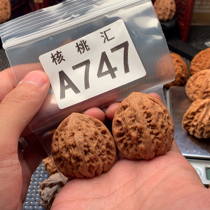 阿***啦吊坠文玩核桃昆仑