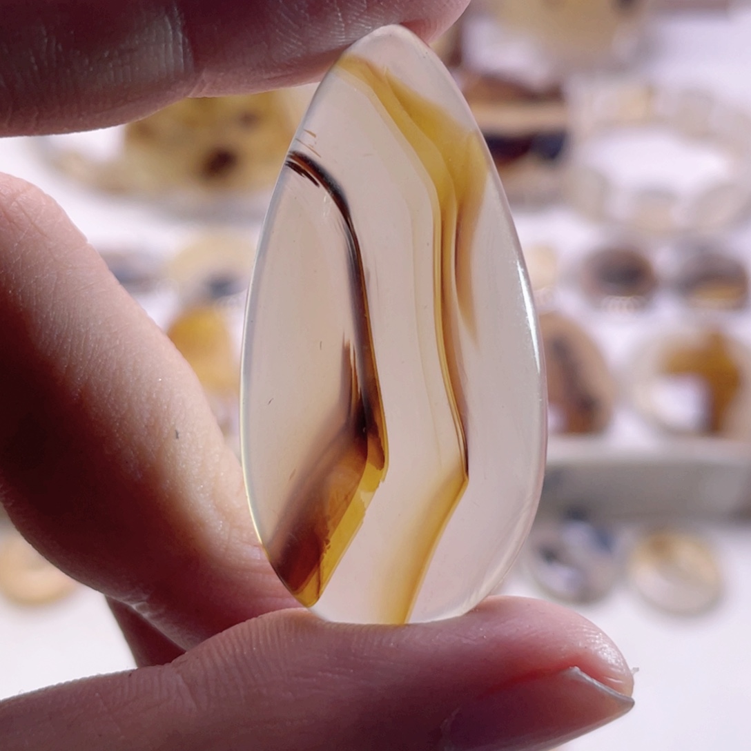 玛瑙/玉髓未镶嵌珠宝奇石