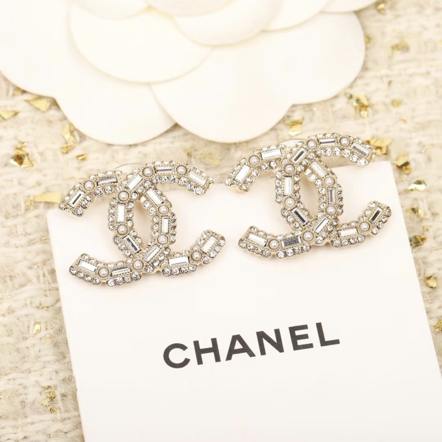 未使用 Chanel/香奈儿 香槟金梯方钻明星同款耳钉气质轻奢