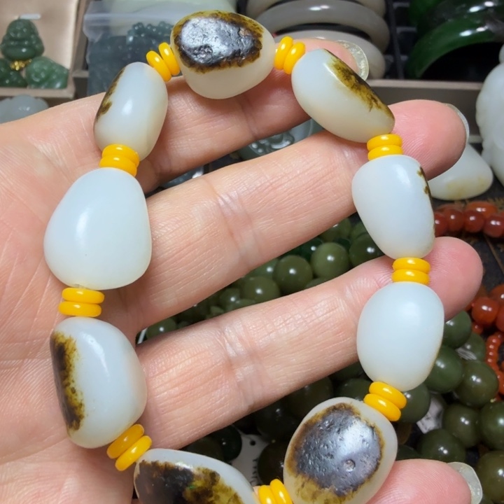 和田玉手串未镶嵌