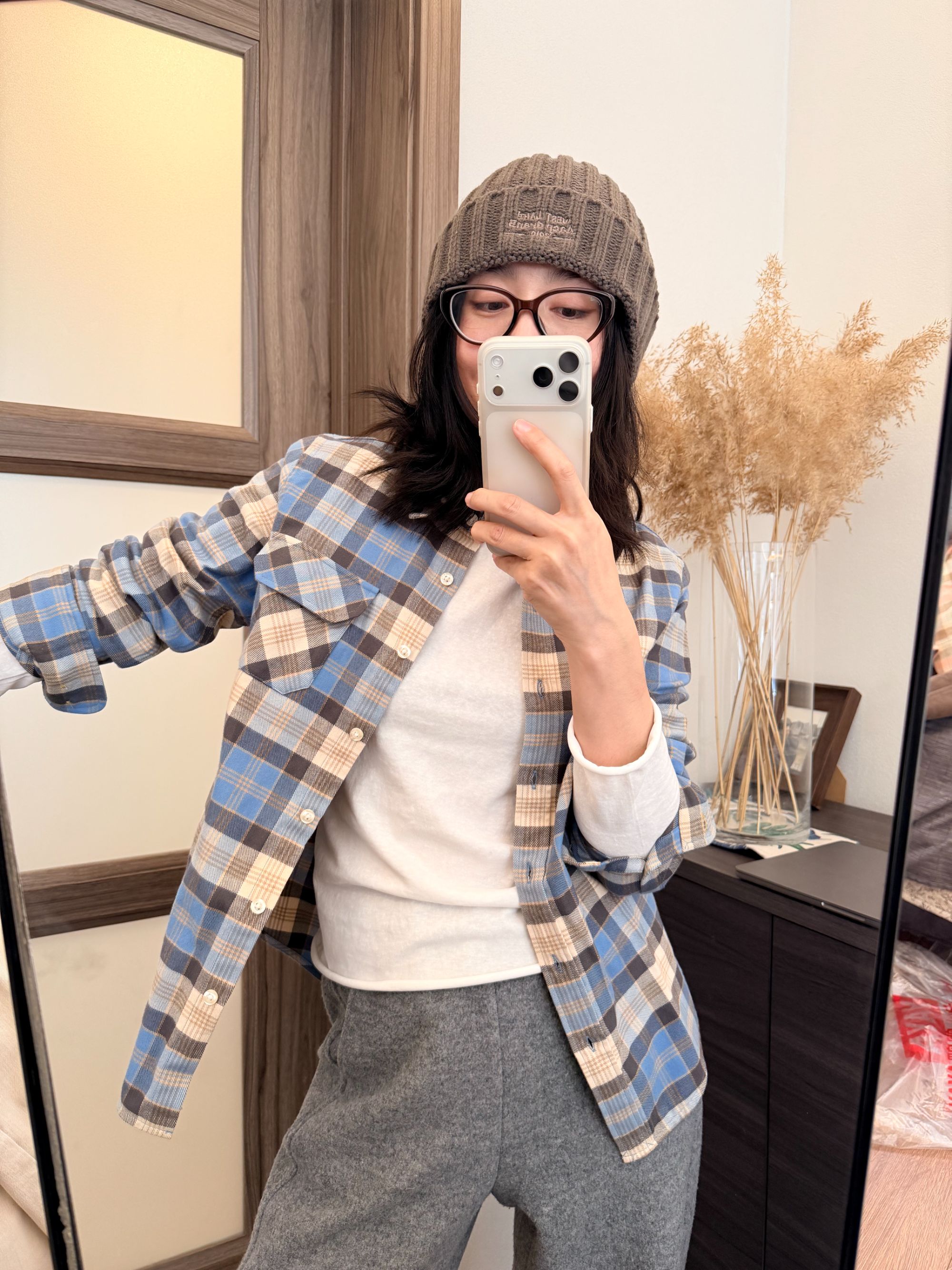 双面磨毛格子衬衫女长袖加厚格纹衬衫百搭秋冬休闲风宽松时尚