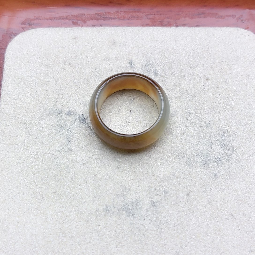 霞***宝和田玉戒圈未镶嵌14.2mm