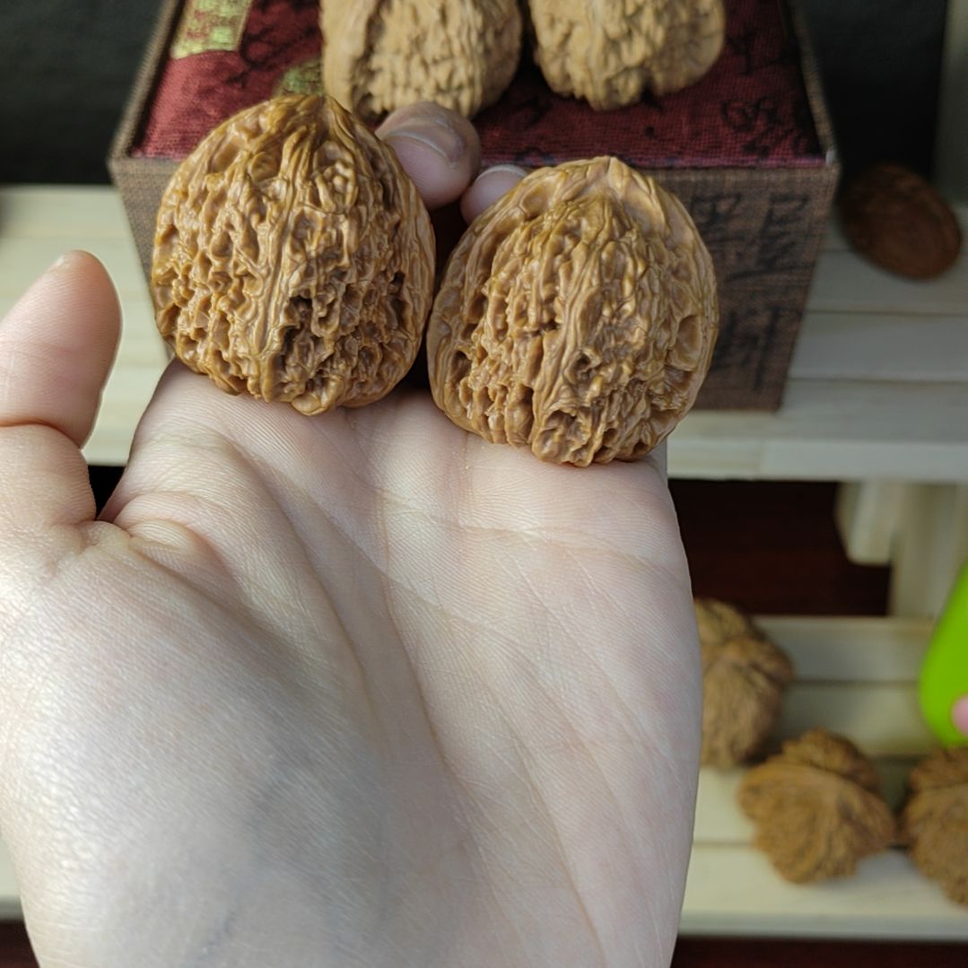 吊坠文玩核桃35+南疆