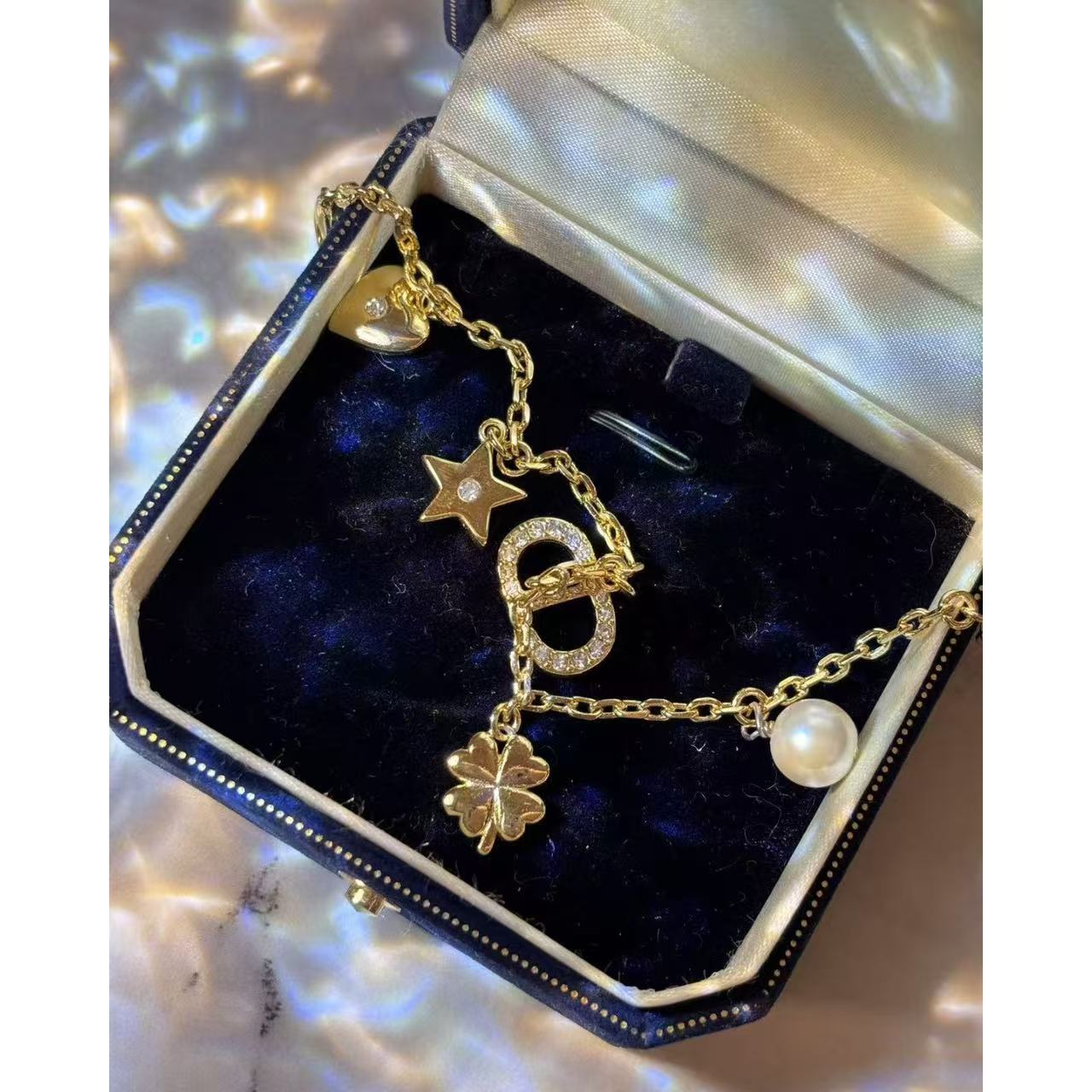 铜合金仿珍珠手链 时尚气质猪鼻子手链 B0927