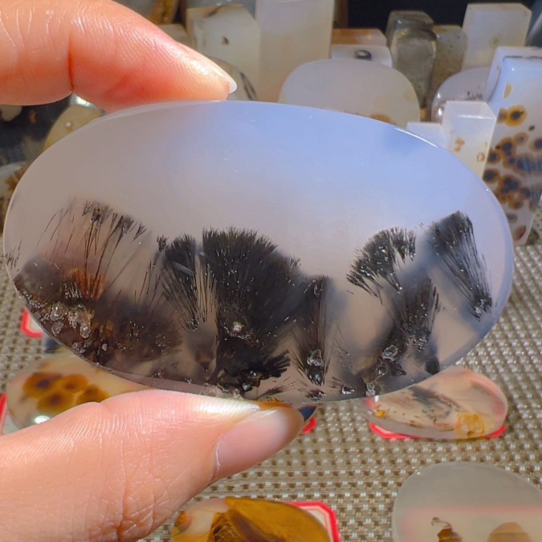 玛瑙/玉髓颈饰未镶嵌