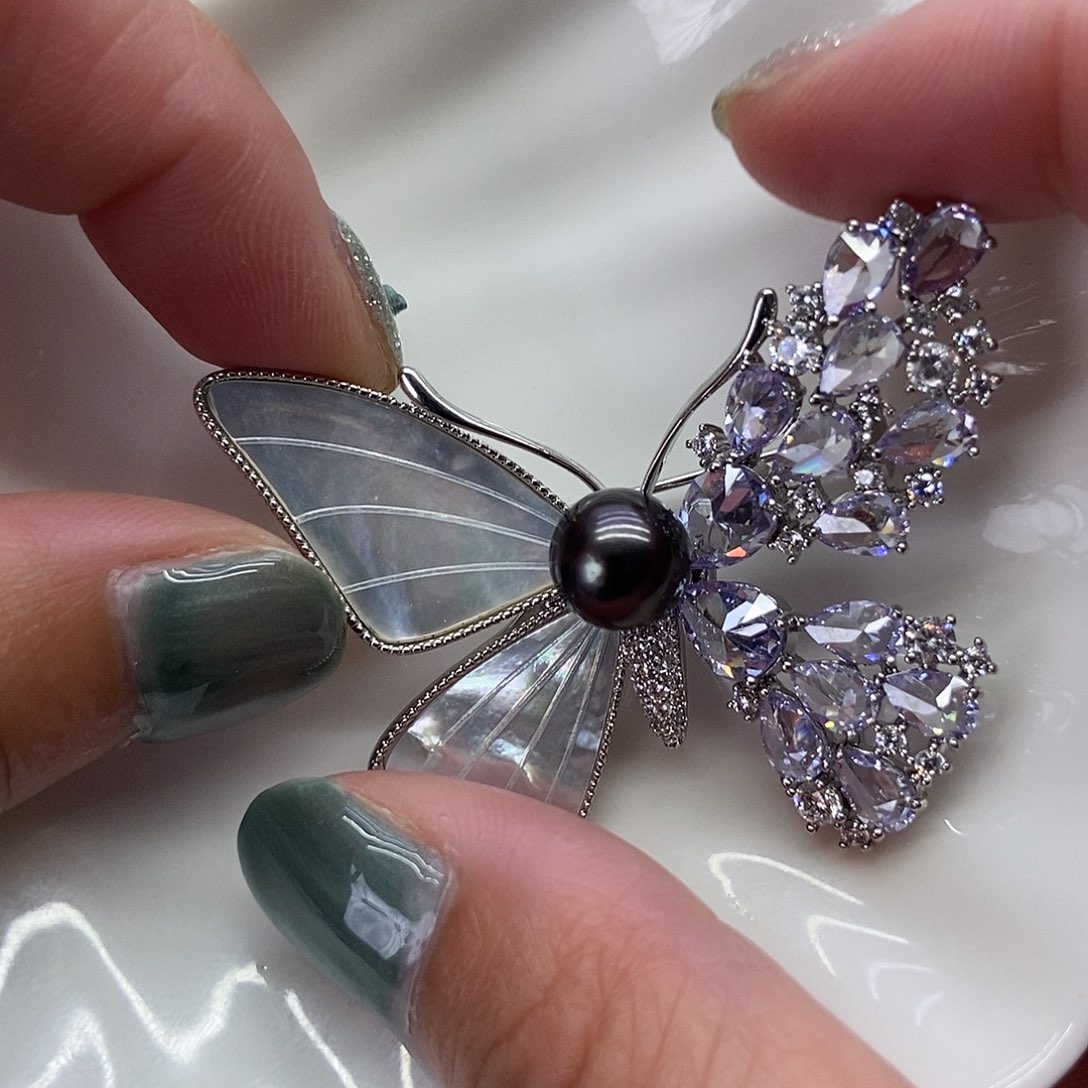 合金海水珍珠胸针