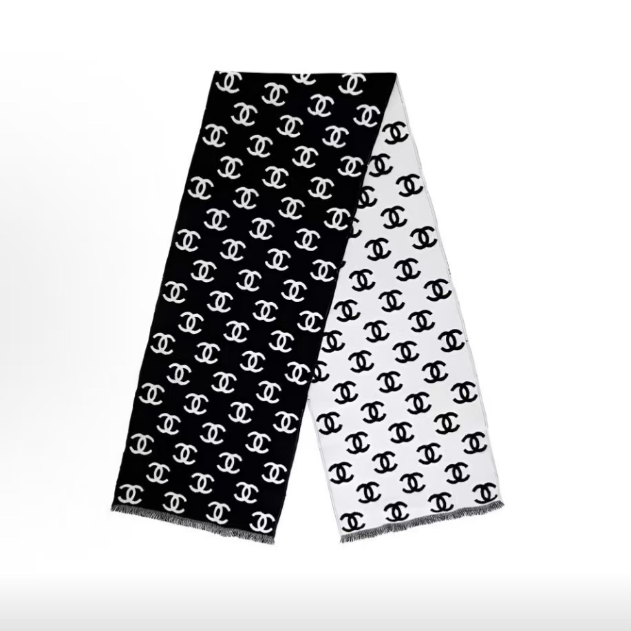 未使用 Chanel/香奈儿 （乱乱子）双C满印logo围巾