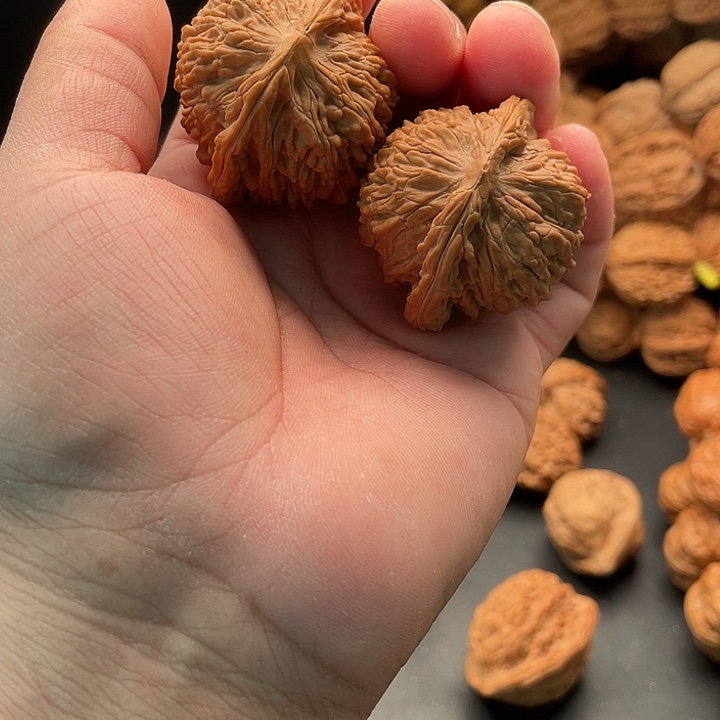 东***楼吊坠文玩核桃9楼子