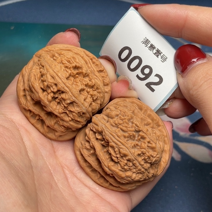 文玩核桃把件粗筋42