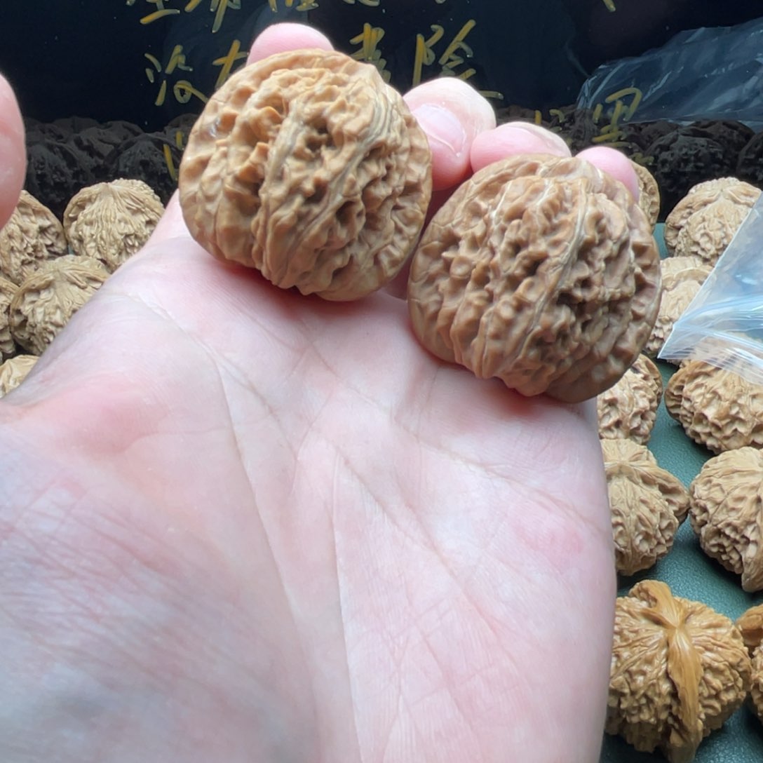 核桃把件37全品四座楼