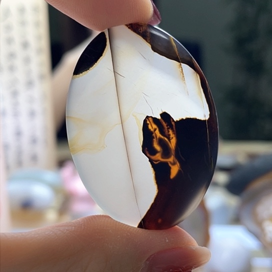 玛瑙/玉髓颈饰未镶嵌