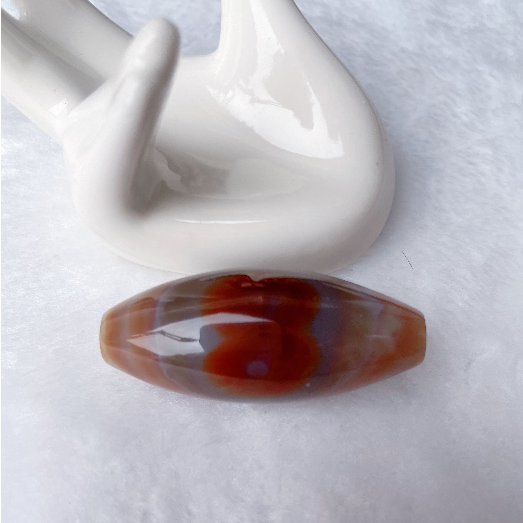 天然巴玉，红色八字眼锁骨珠吊坠