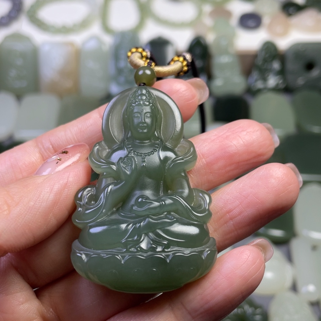 和田玉颈饰未镶嵌