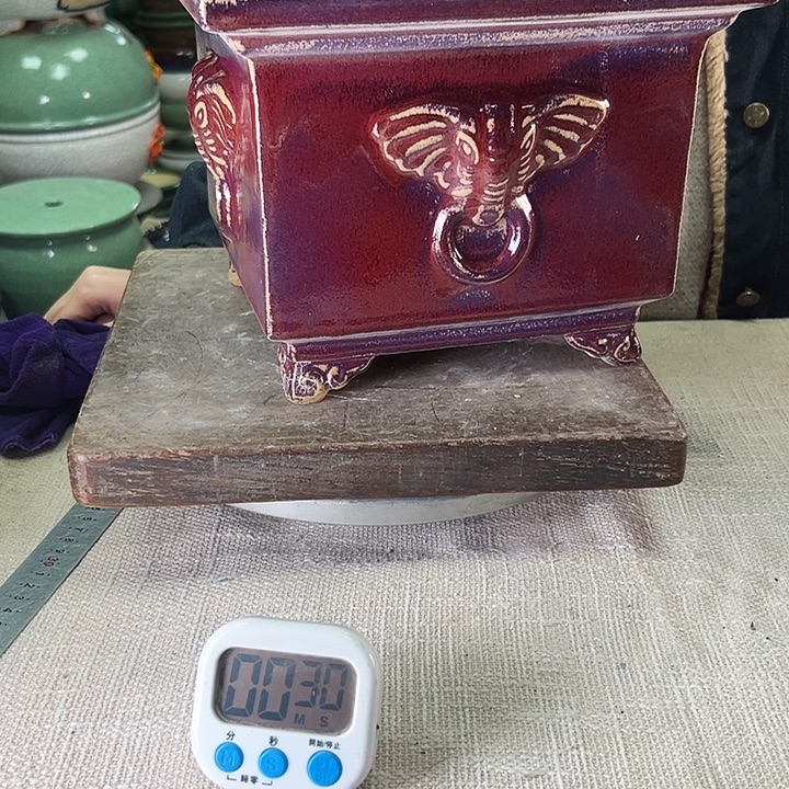 曹***。泳坤堂石湾花盆陶瓷