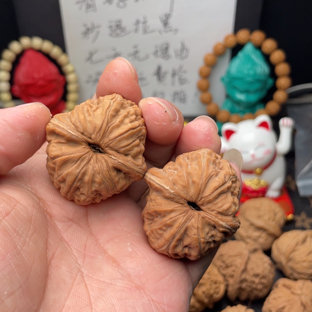 核桃把件狼****出40无刀元宝微微水尖