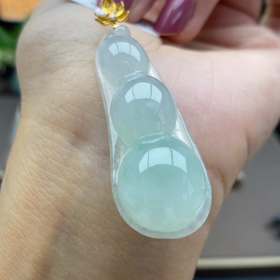 翡翠18K金镶嵌颈饰吊坠60