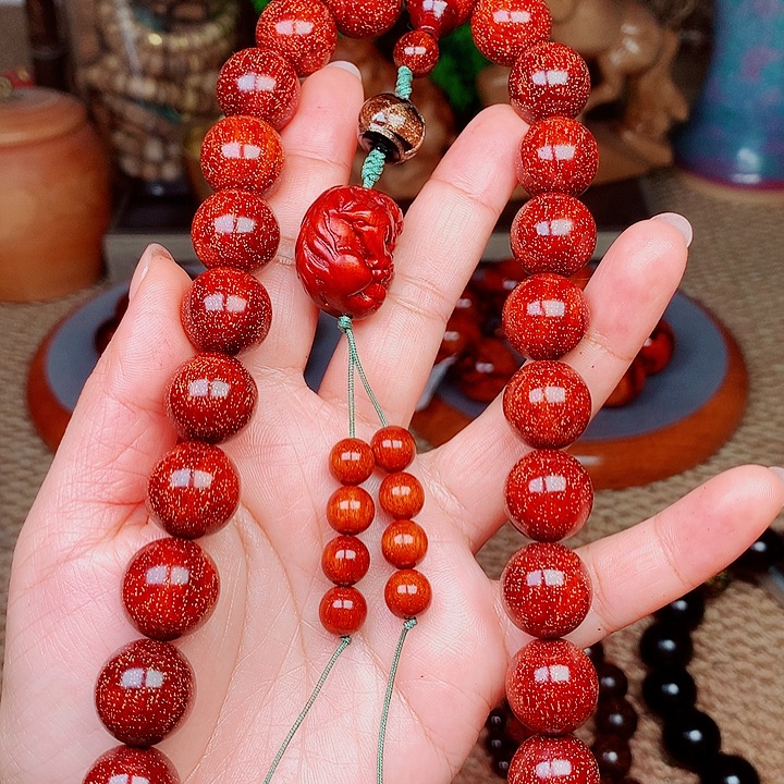 檀香紫檀（小叶紫檀）桃1.5红手持