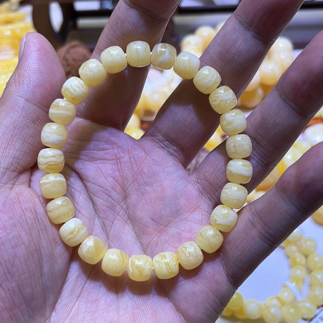 蜜蜡手串未镶嵌8.5mm顺纹虎皮