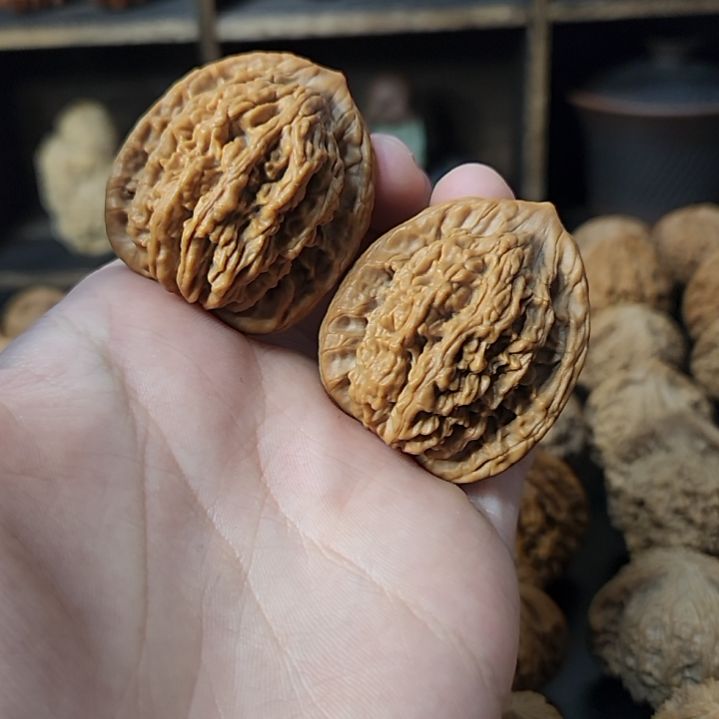 文玩核桃吊坠37虎头