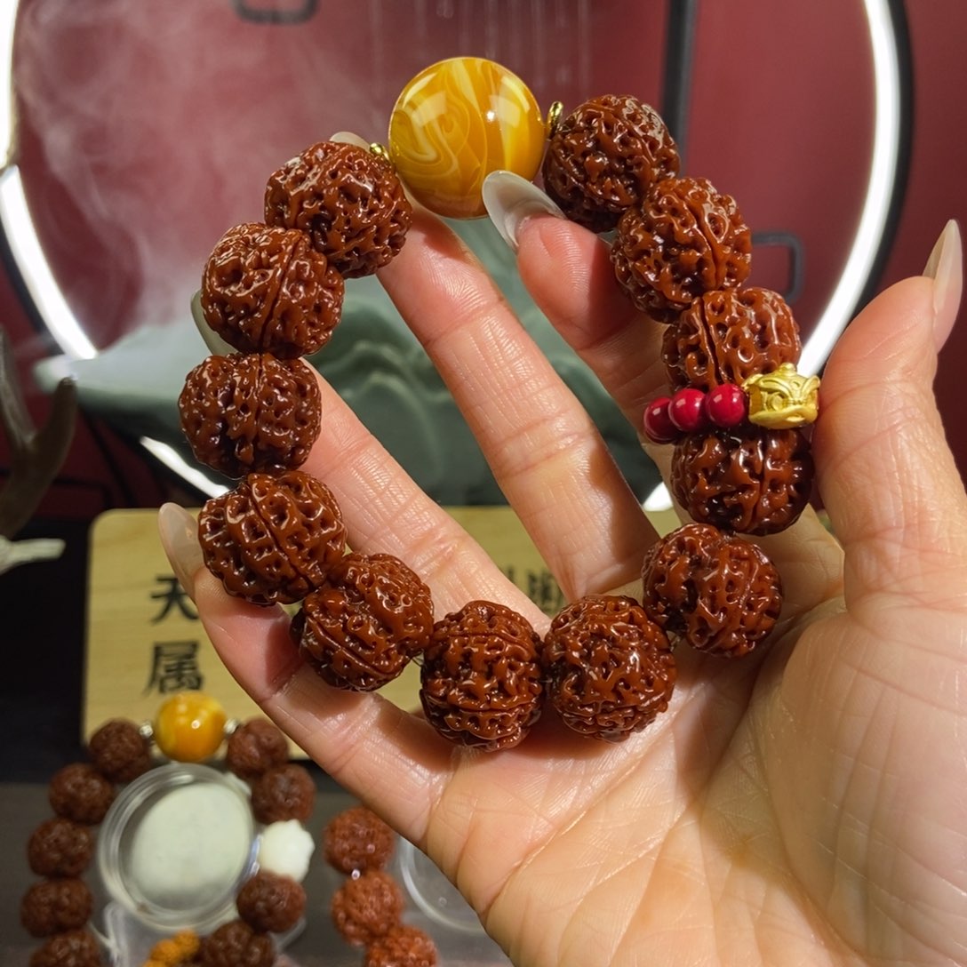 金刚菩提吊坠521。              