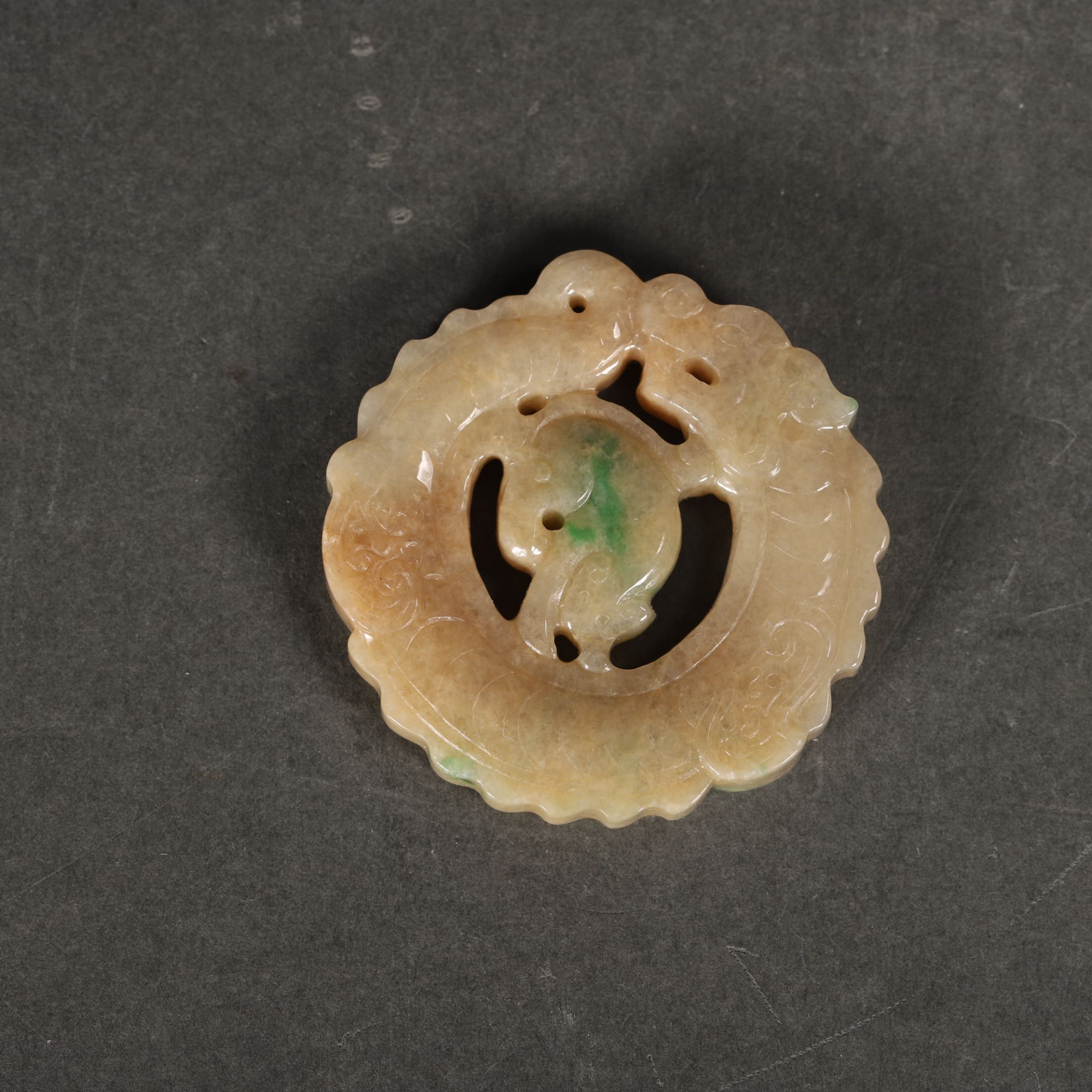 Lot50 清代翡翠子辰佩
