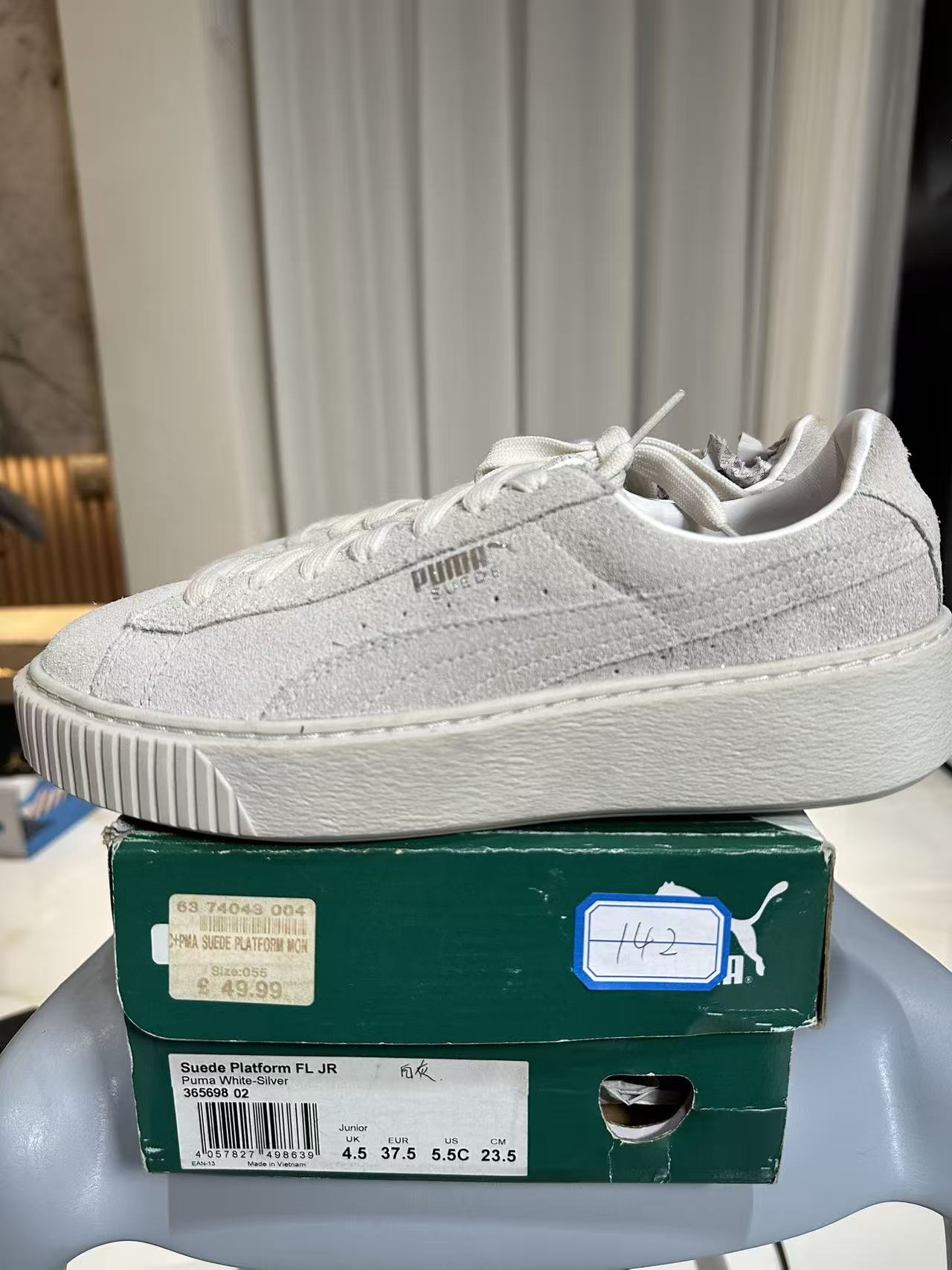 彪马休闲板鞋37.5码全新原盒142