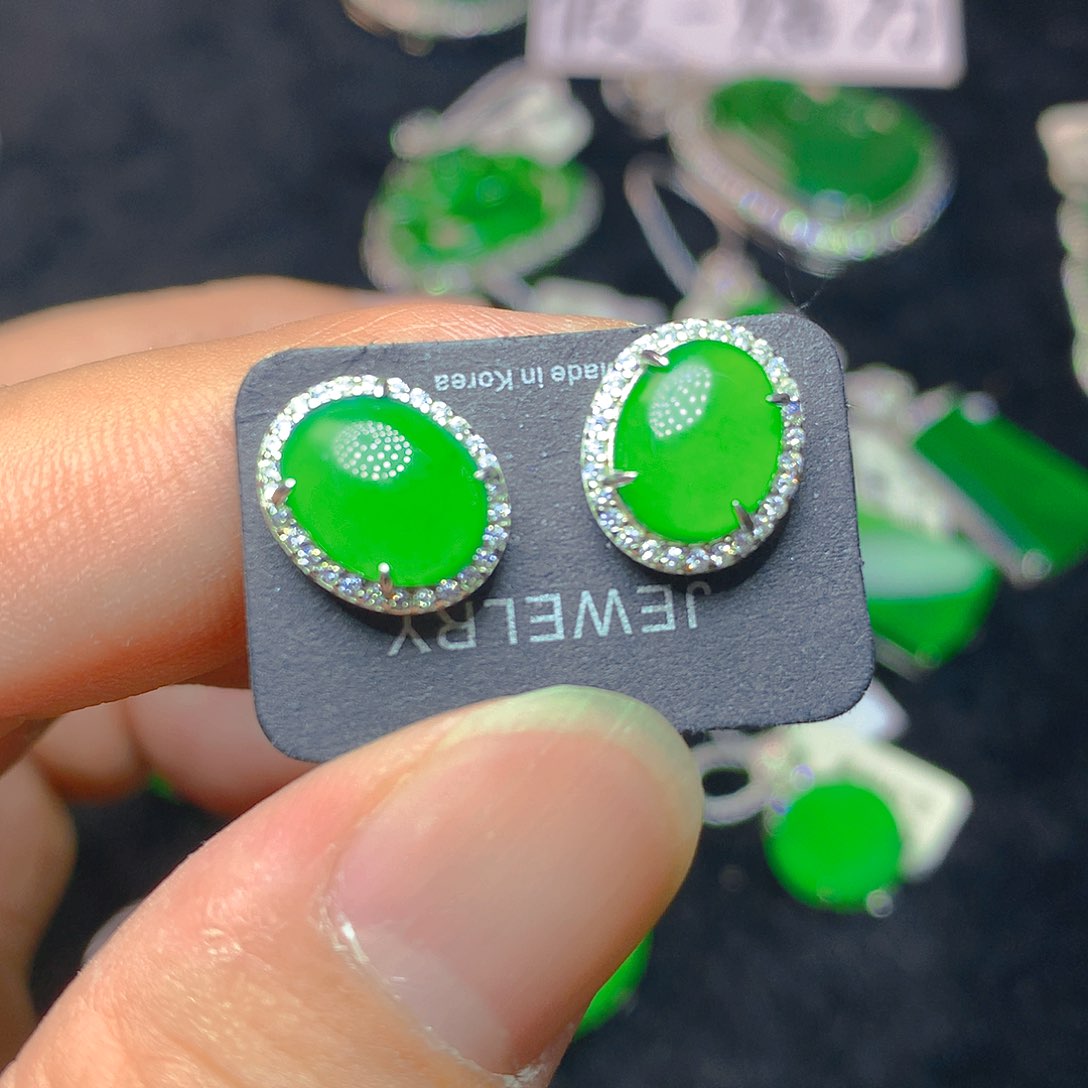 颈饰银S925镶嵌翡翠