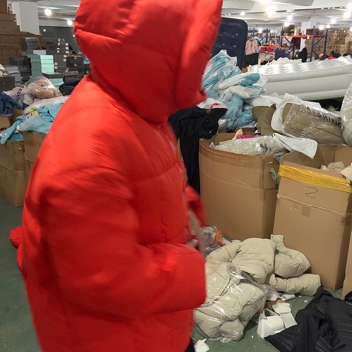 橘红色嘎嘎服啦啦啦