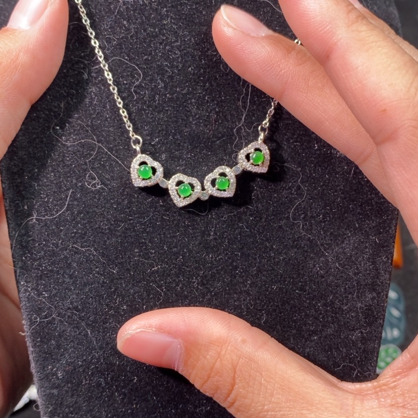 【闪购商品】翡翠颈饰未镶嵌天然