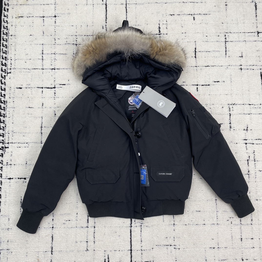 未使用 CANADA GOOSE 加拿大鹅女款L码 防水防风飞行员羽绒服1322