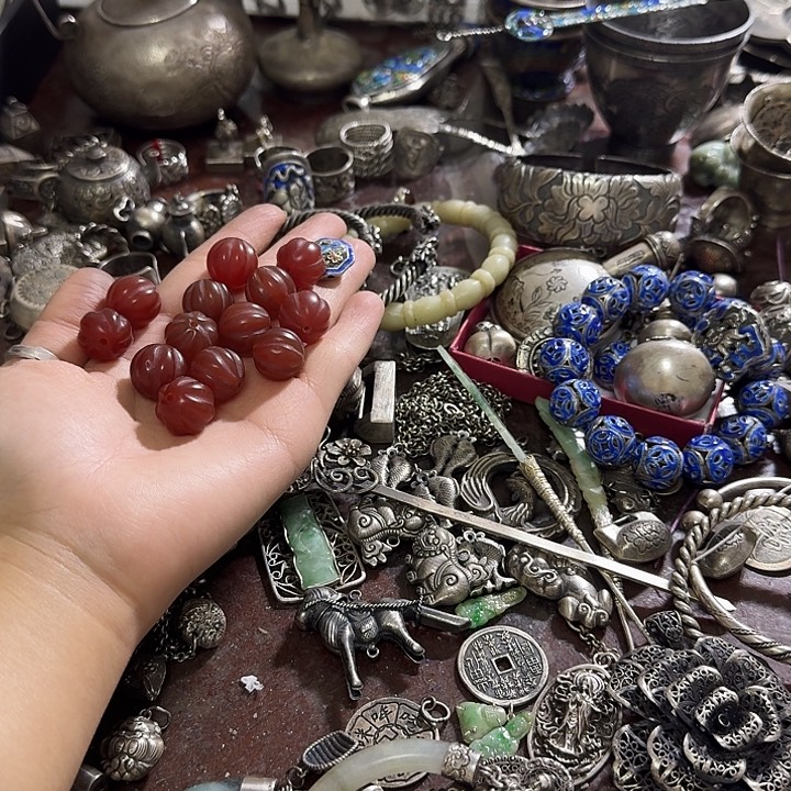 春***来足银玻璃足银手串一条