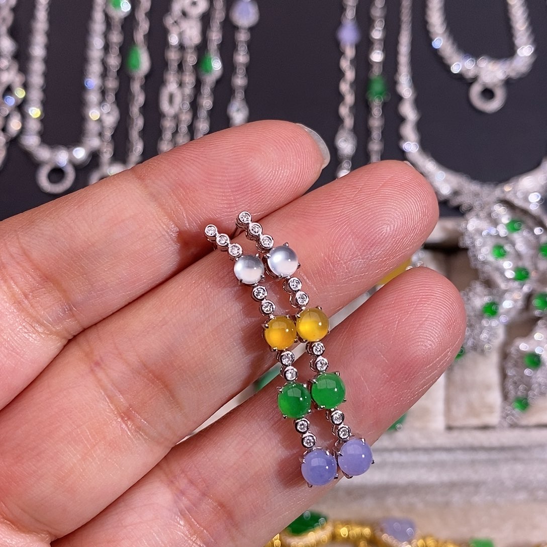 翡翠18K金镶嵌耳饰