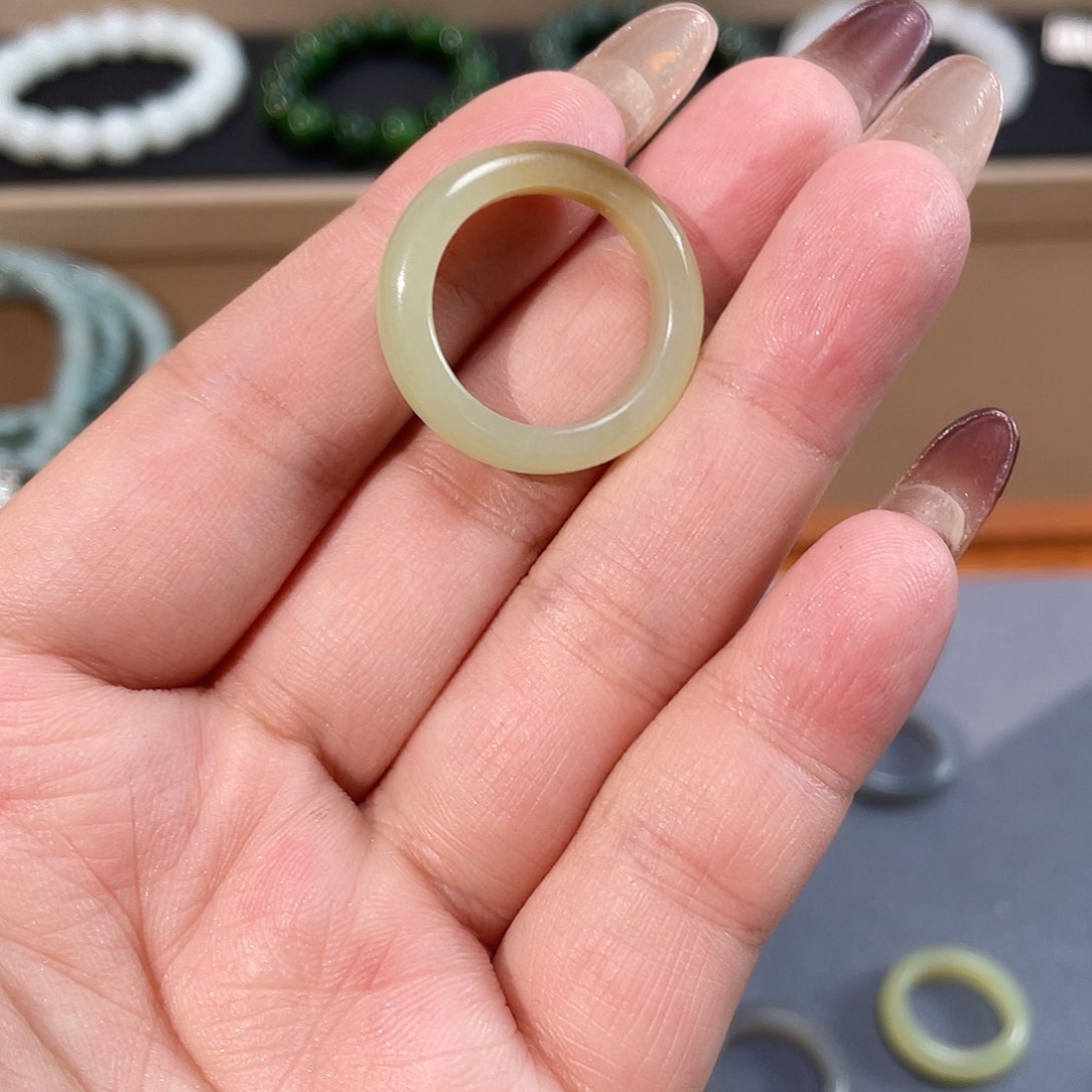 和田玉手链未镶嵌18.5