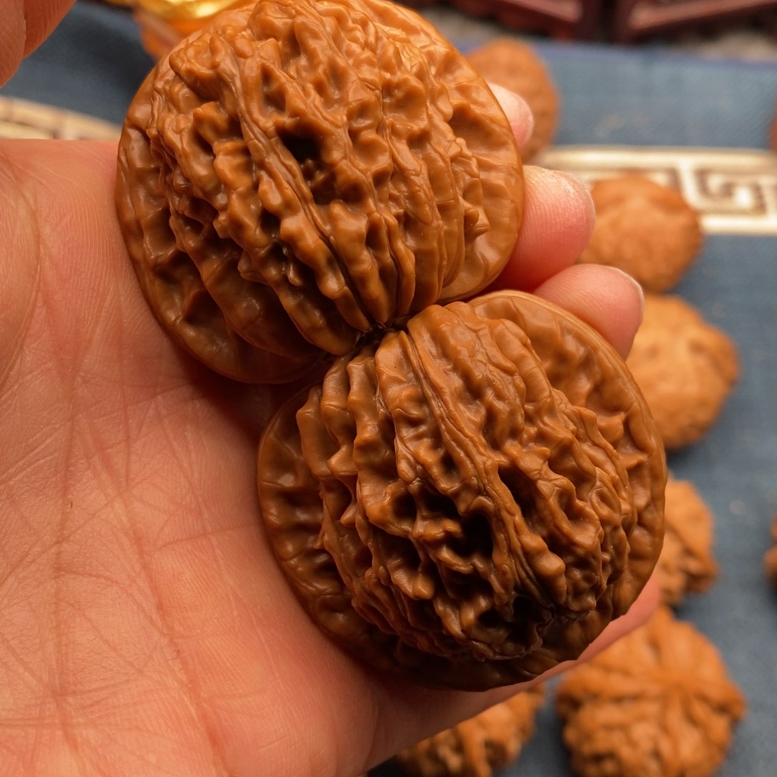 文玩核桃把件43平谷楼