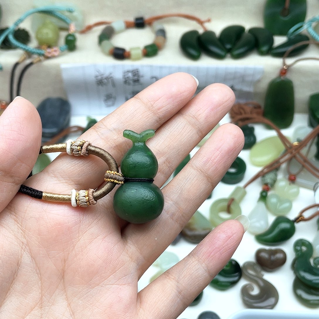 颈饰未镶嵌和田玉@****中