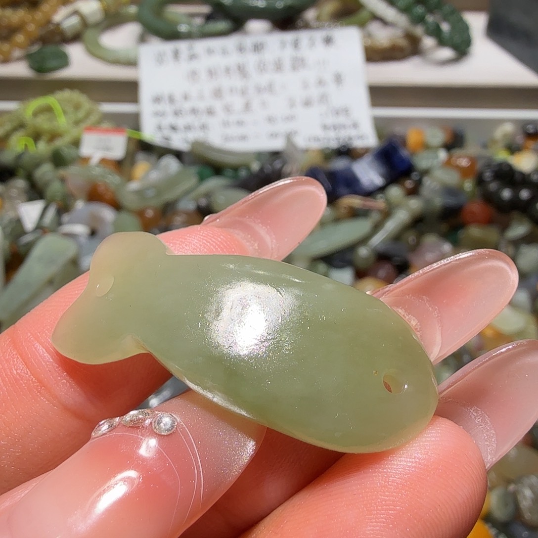 和田玉未镶嵌珠宝奇石