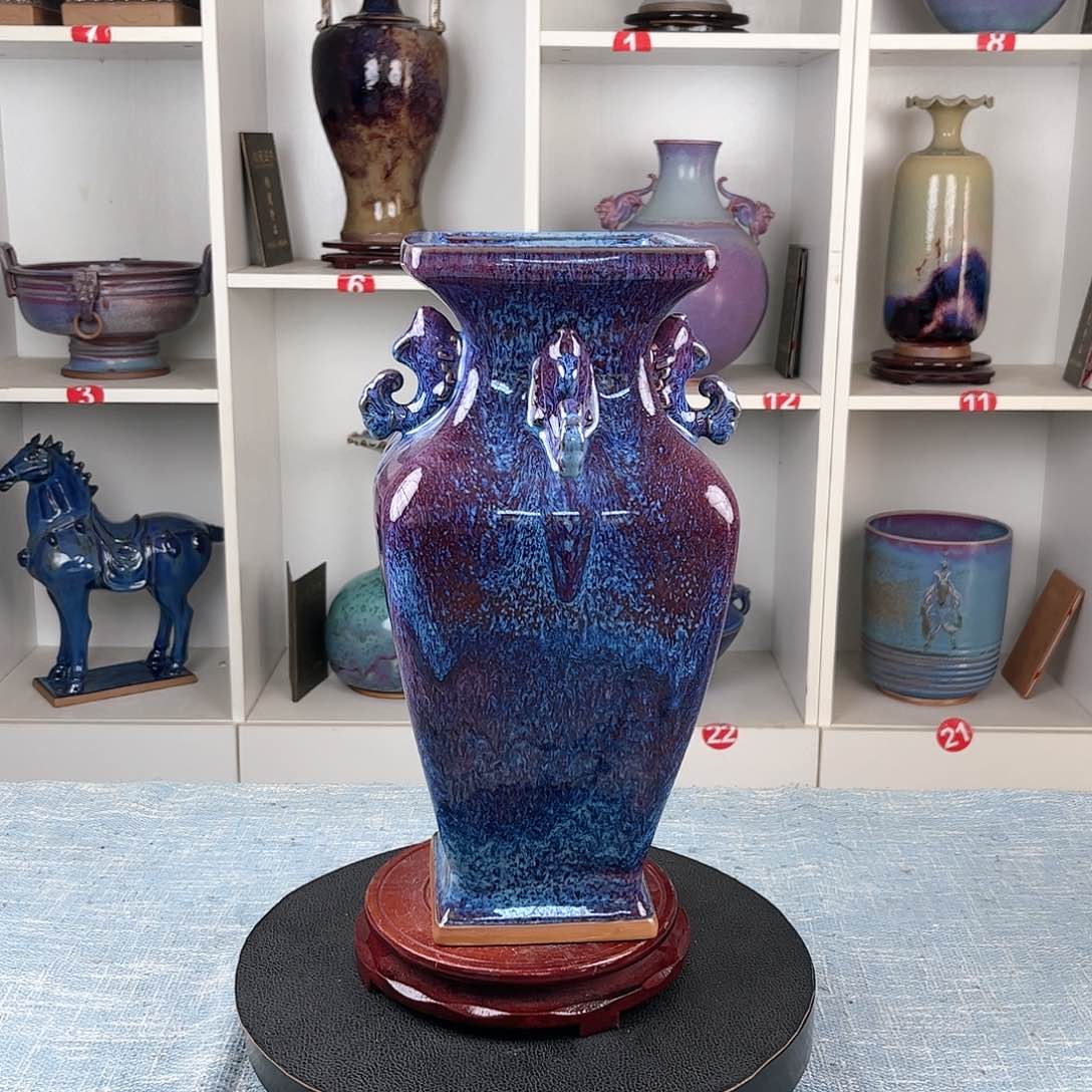 瓷片四季有余大师签字款