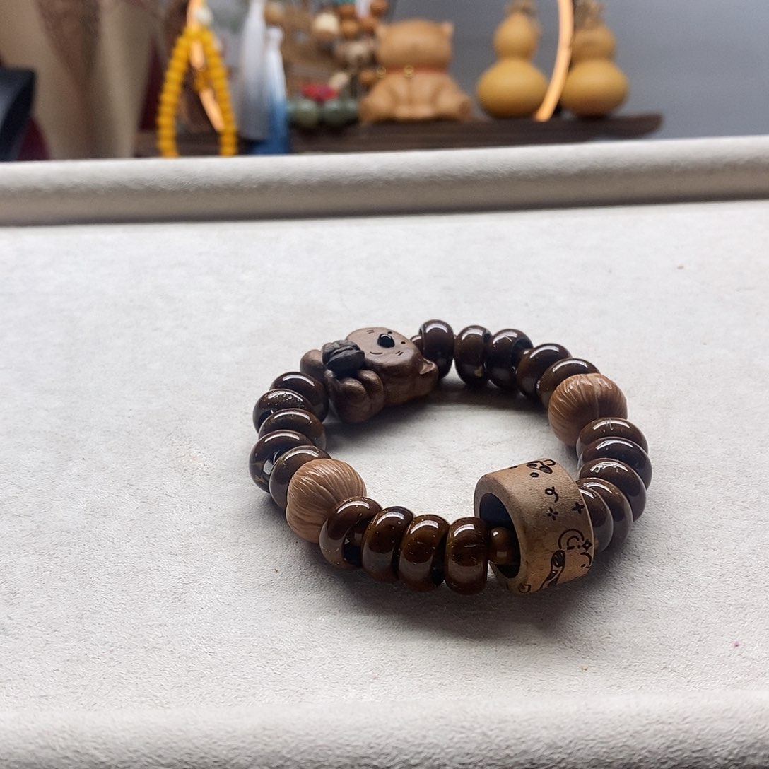 浠****菩提精致百搭好看