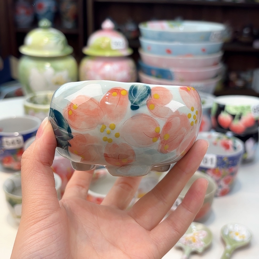 瓷片兔兔好可爱啊我