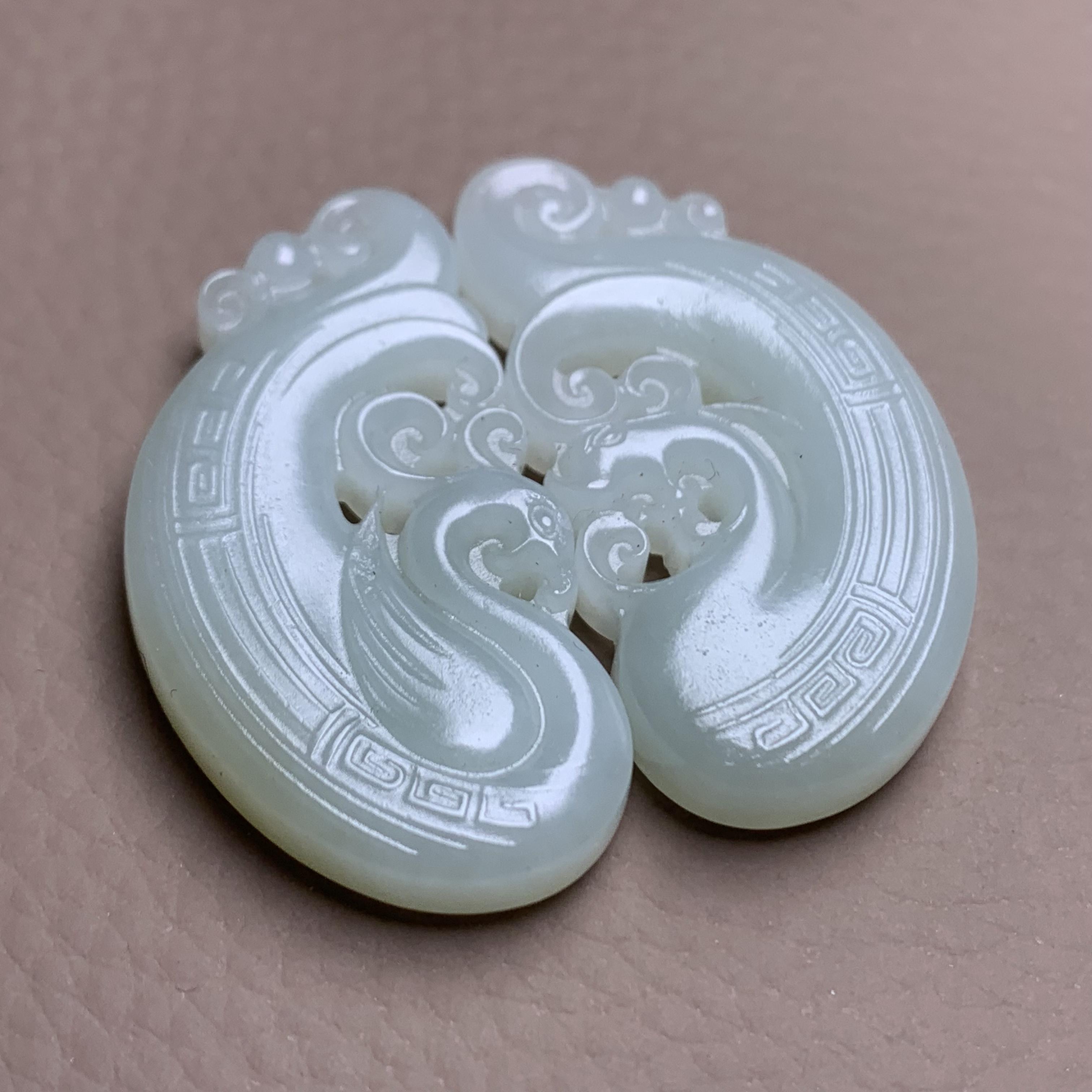 D246珠宝玉石精选和田玉吊坠