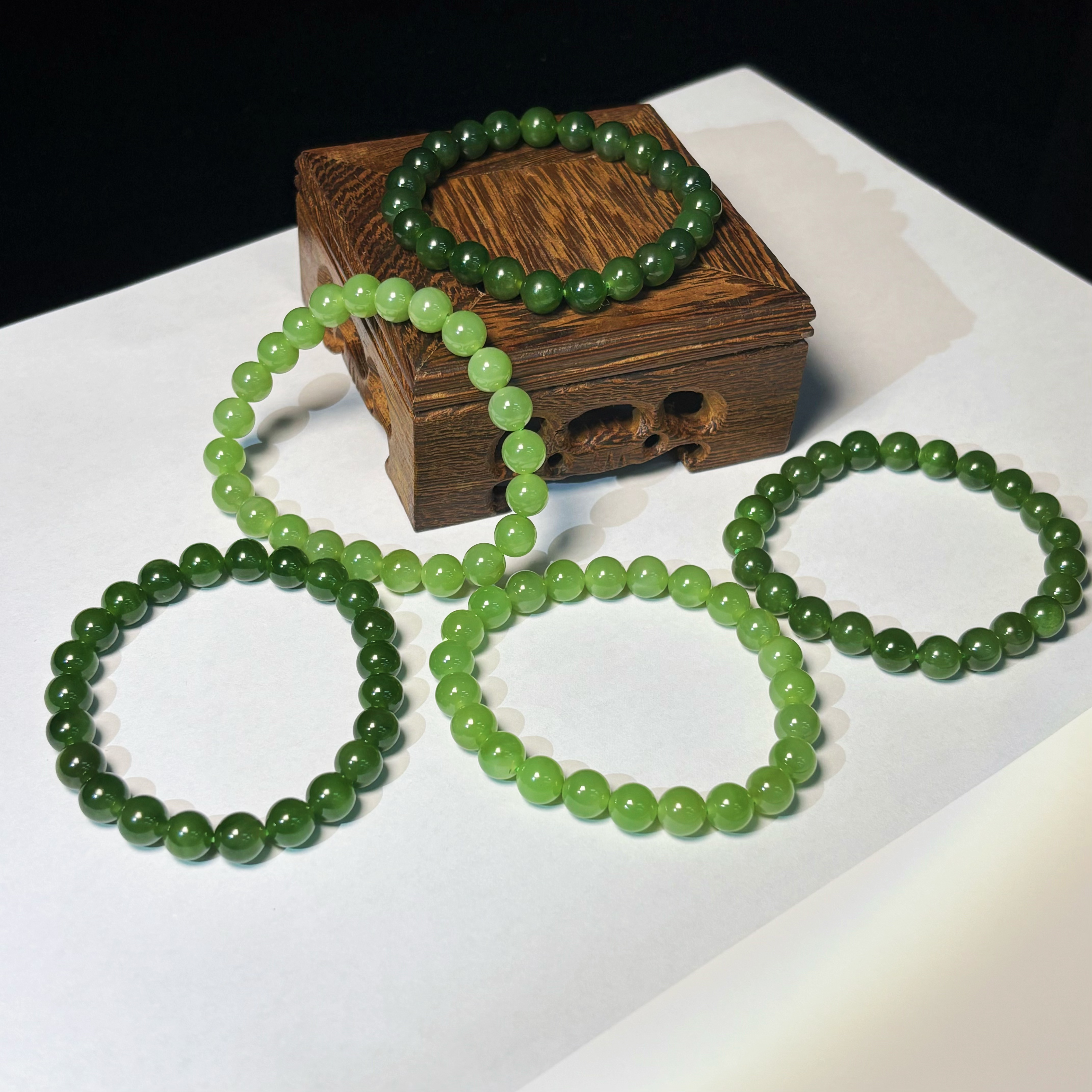 无黑点！！ “青汀”  和田玉 碧玉手串素圈 5086 多样性发一件 