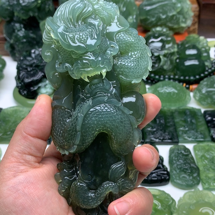 蛇纹石玉颈饰未镶嵌发**进