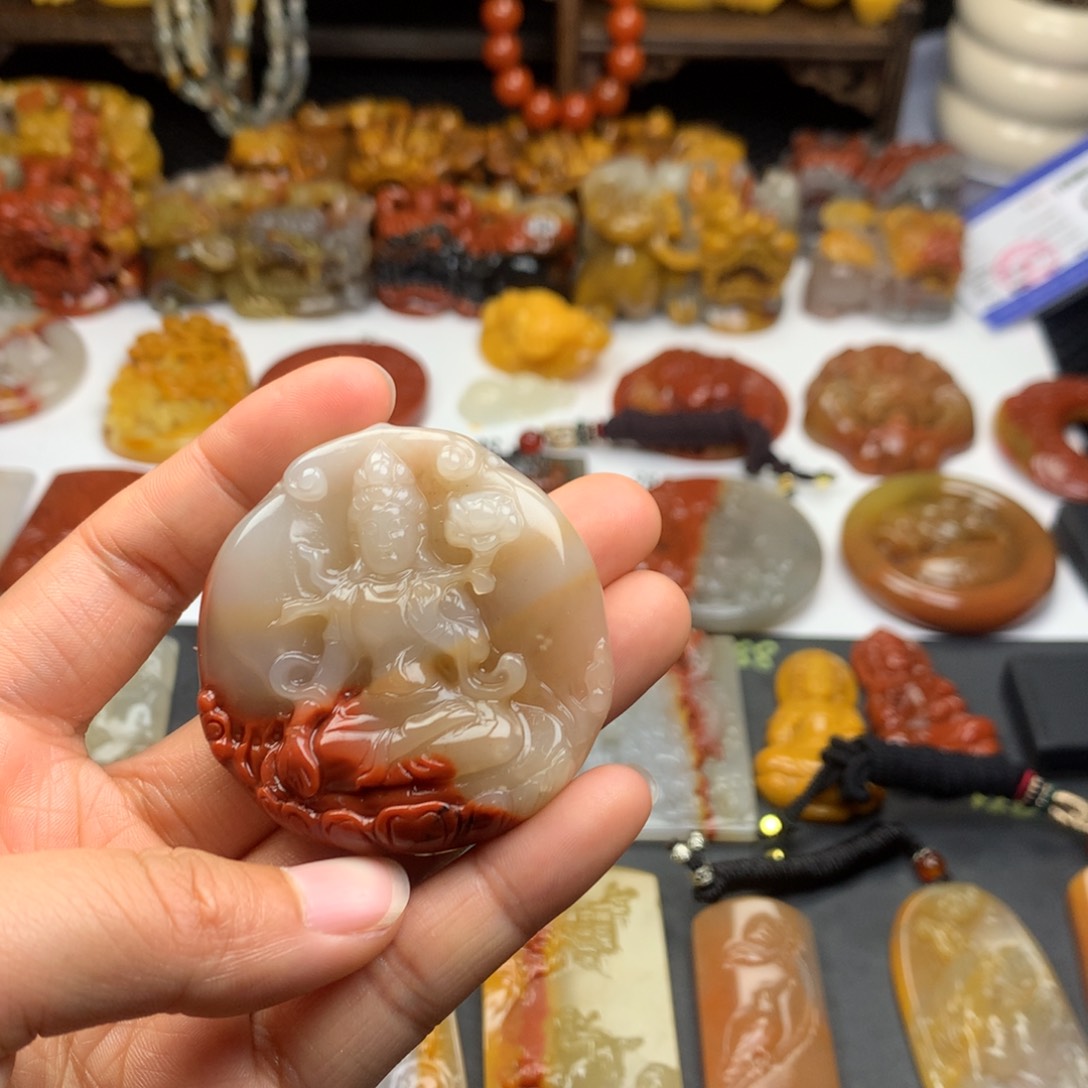 石英质玉（黄龙玉）挂件未镶嵌