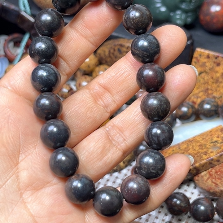 带***瑰石英石纯铜12毫米黑天宝黑金刚