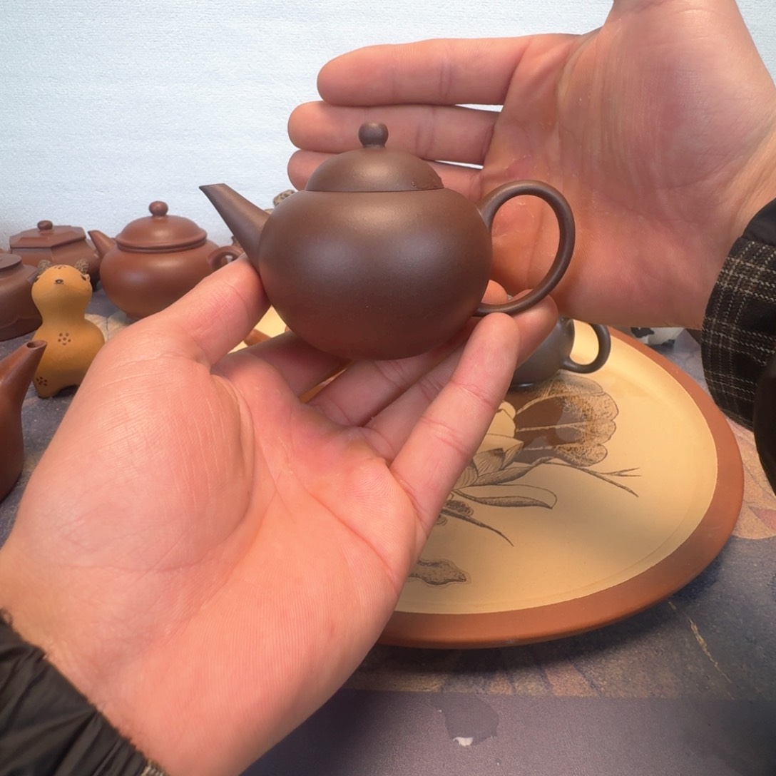 雁**迎宜兴紫砂壶半手工制作