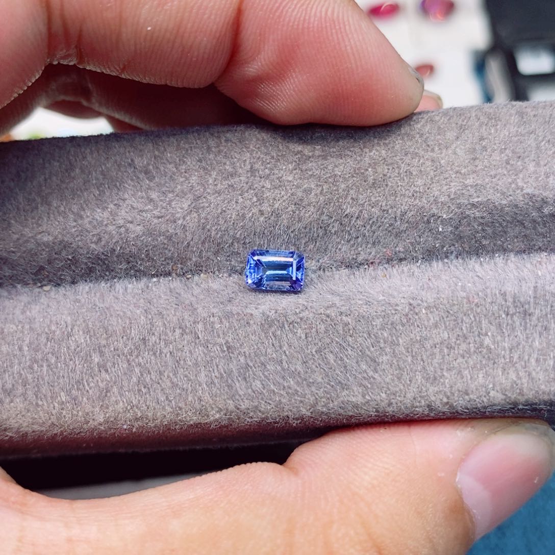 坦桑石裸石未镶嵌坦桑石4*6