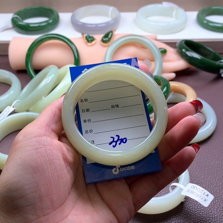 和田玉手镯57-58未镶嵌