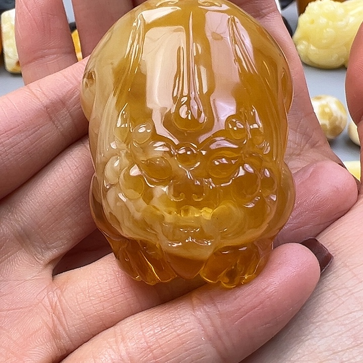 蜜蜡未镶嵌珠宝奇石